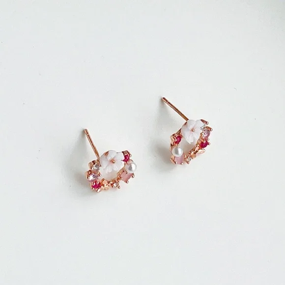 925 Rose Gold Wreath Pink Diamanté White Flower Butterfly Stud Earrings - Picture 3 of 5